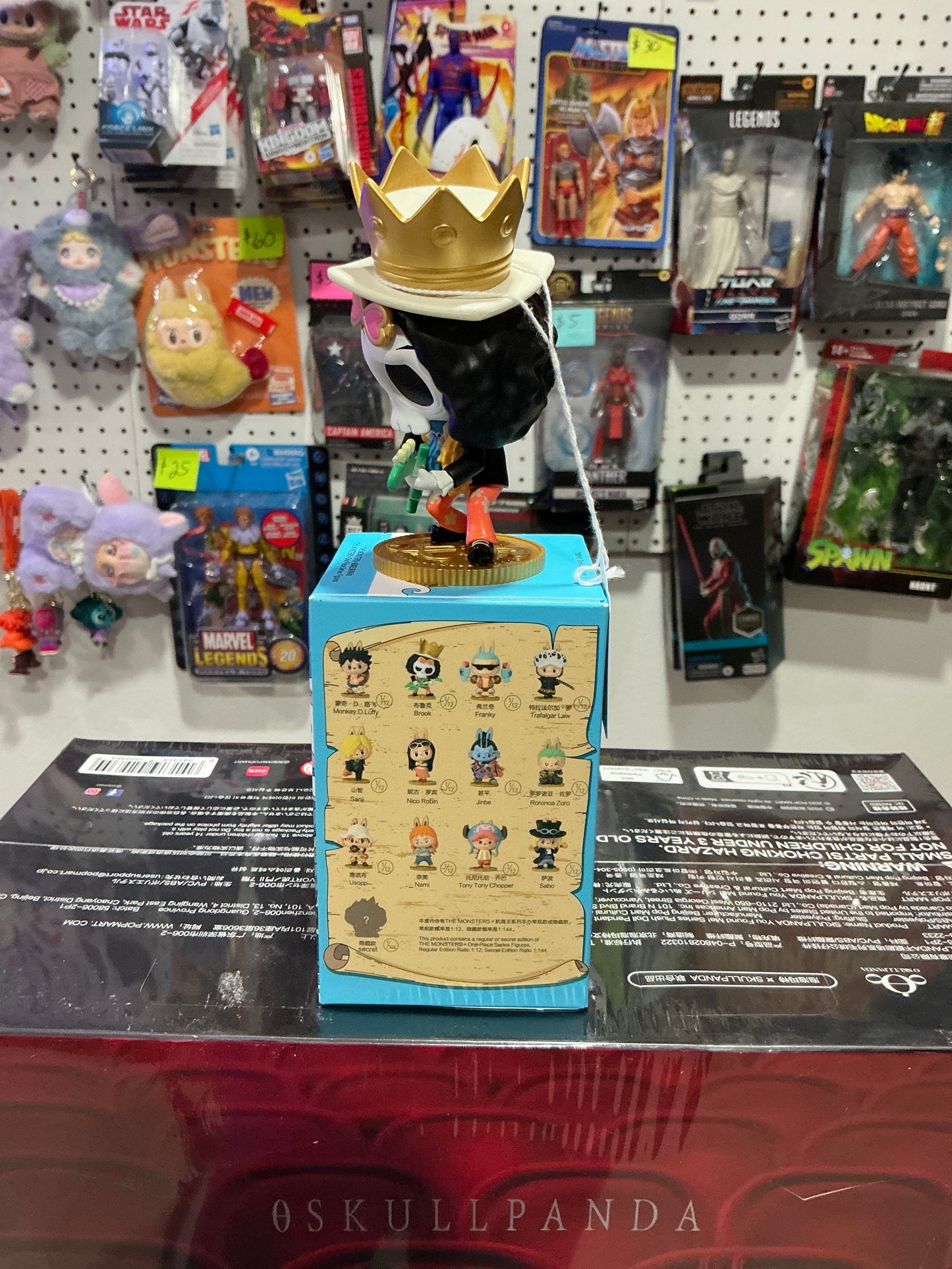 A-2 The monsters one piece - Brook