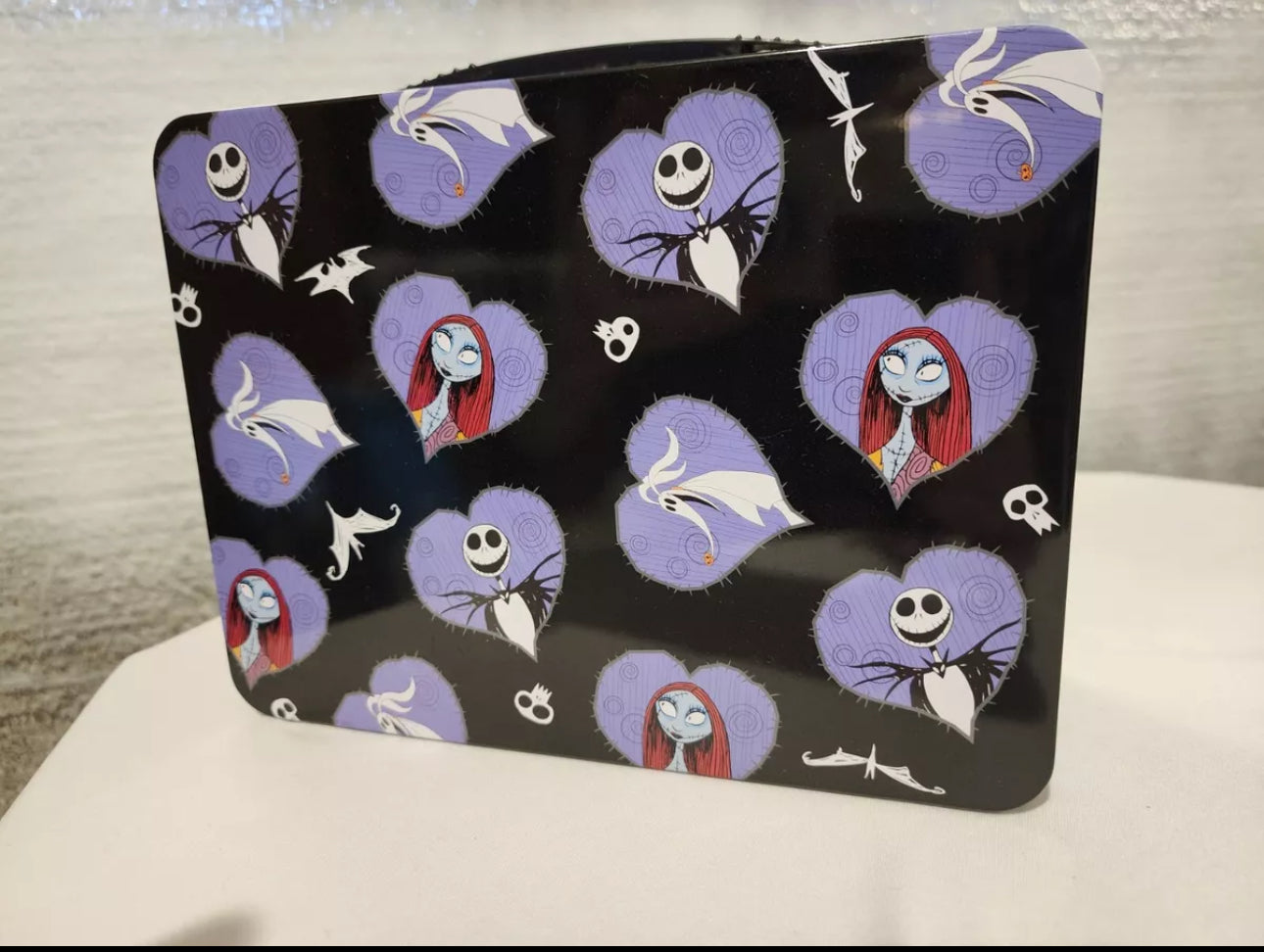 B1- Nightmare Before Christmas Jack & Sally Tin Lunch Box Tote Halloween