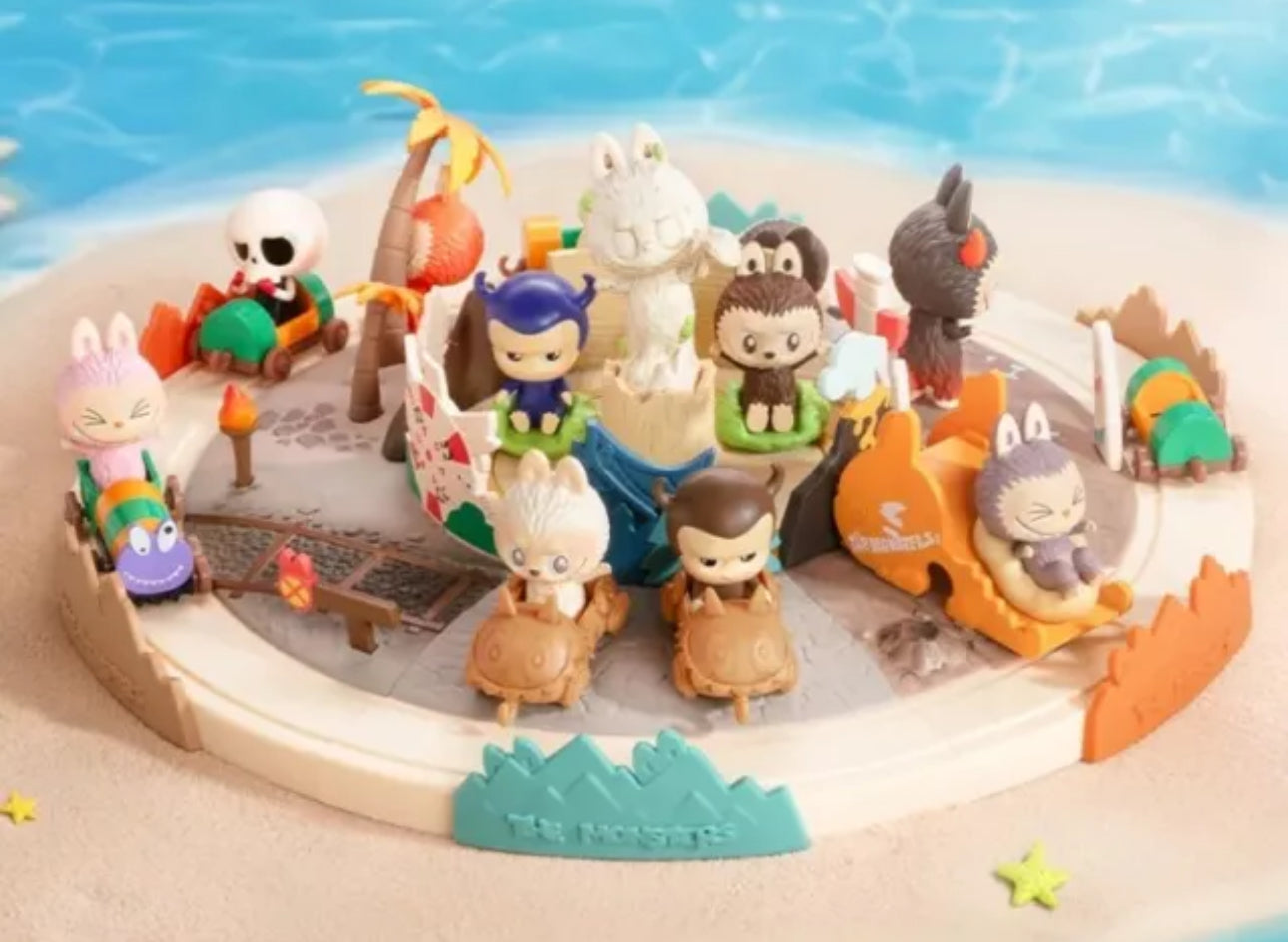 A-4 POPMART LABUBU THE MONSTERS Playing Game Scene Series (1 Blind Box Figure) Gift