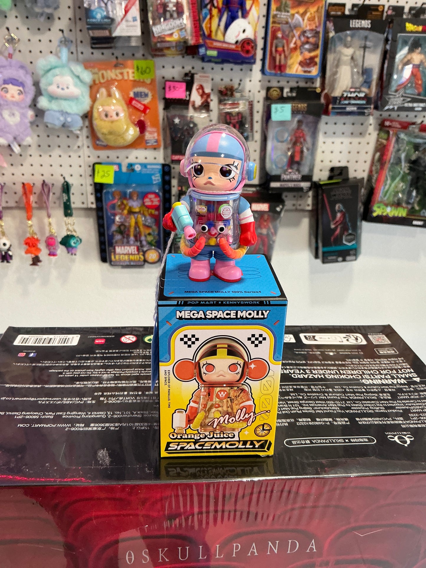 A-3 Mega space Molly 100% - Jon Burgerman